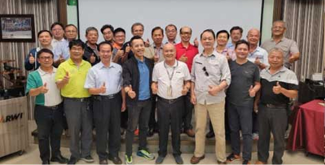 Established the Taichung City Jia-An-Pu Manufacturers Association